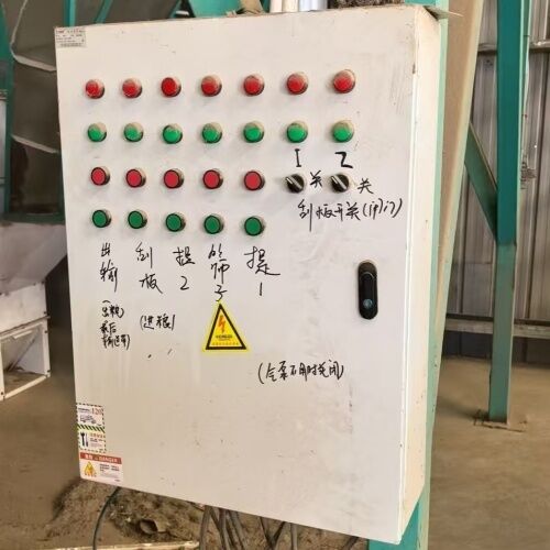 Ein 6-Tonnen-Smart-Getreide-Trockner, für kleine Betriebe konzipiert, kostengünstig und mit hoher Rendite.
